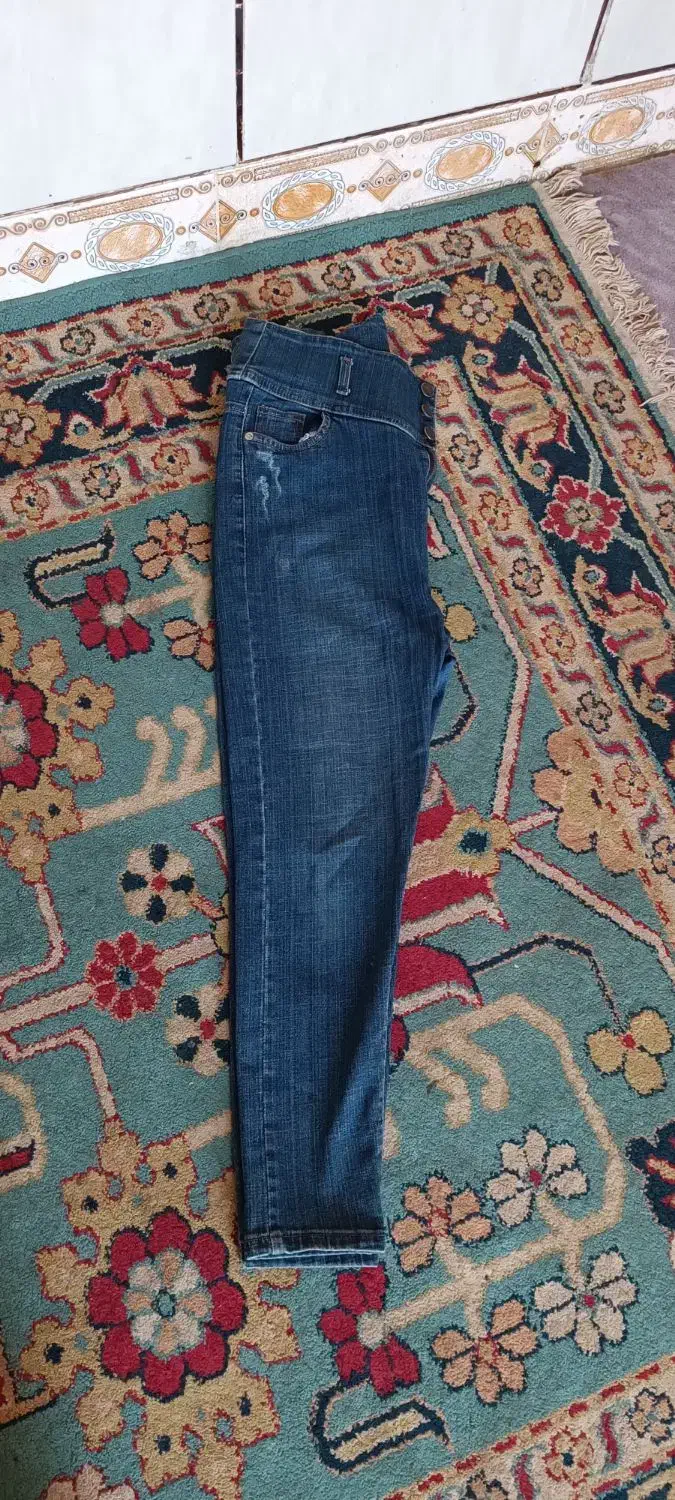 فروشی|لباس|اهواز, سپیدار|دیوار