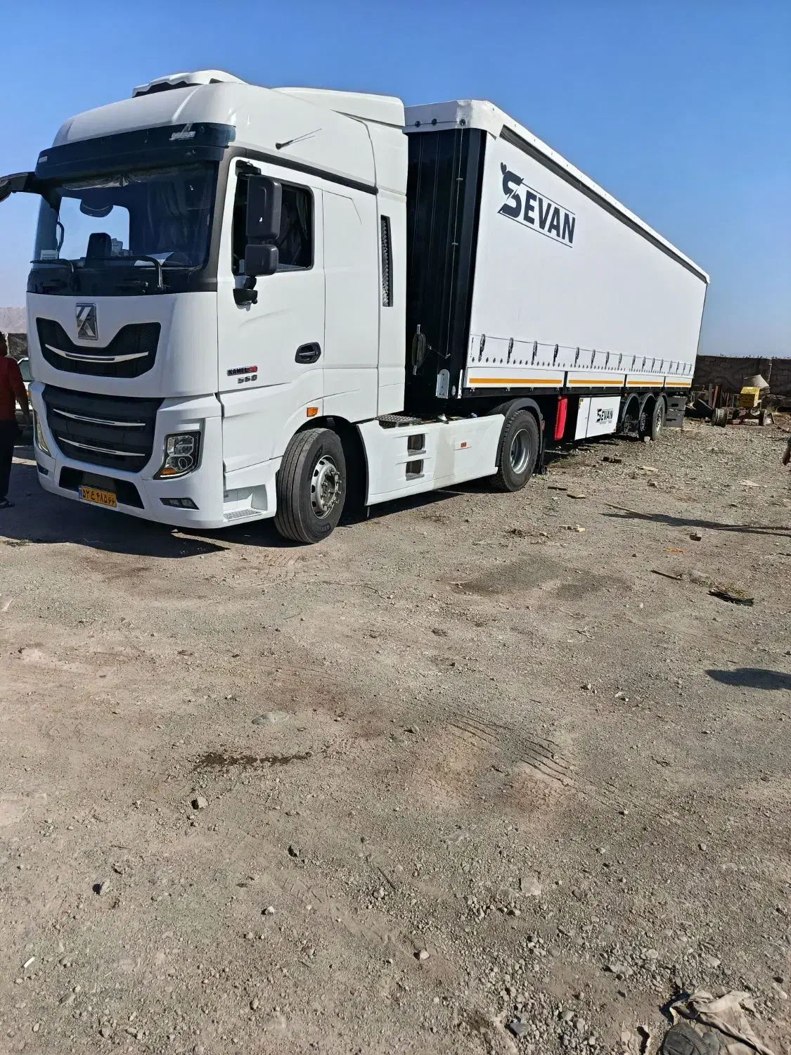 تولید و فروش انواع کانتینر چادری،تیغه،کفی|خودرو سنگین|مرند, |دیوار