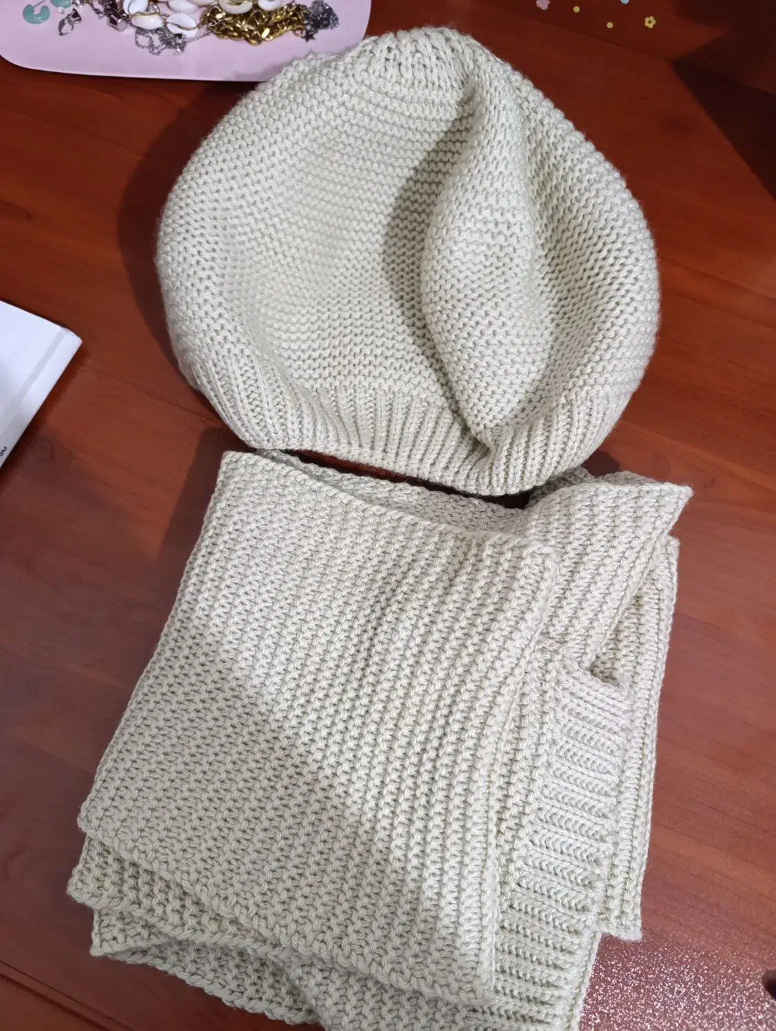 کلاه و شال گردن|لباس|ورامین, خیر آباد|دیوار