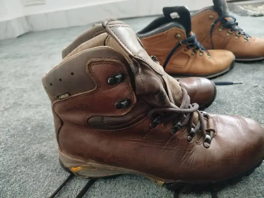 کفش نیم پوتین در حد اکبند|کیف، کفش، کمربند|آق قلا, |دیوار