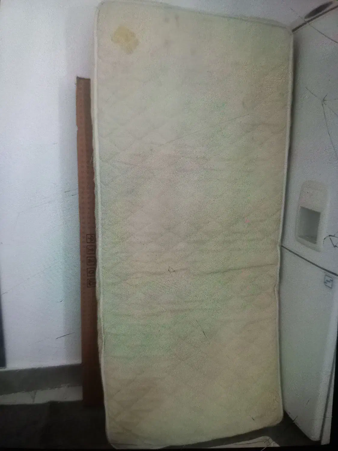 تشک تخت|تشک تختخواب|خرم‌آباد, |دیوار