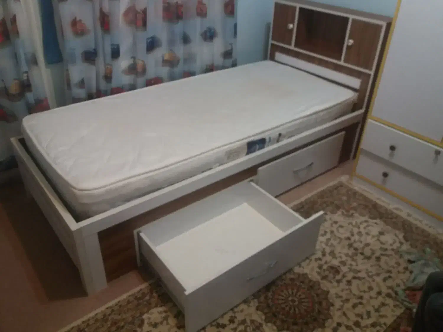 تخت خواب یکنفره ام دی اف|تخت و سرویس خواب|شاهرود, |دیوار