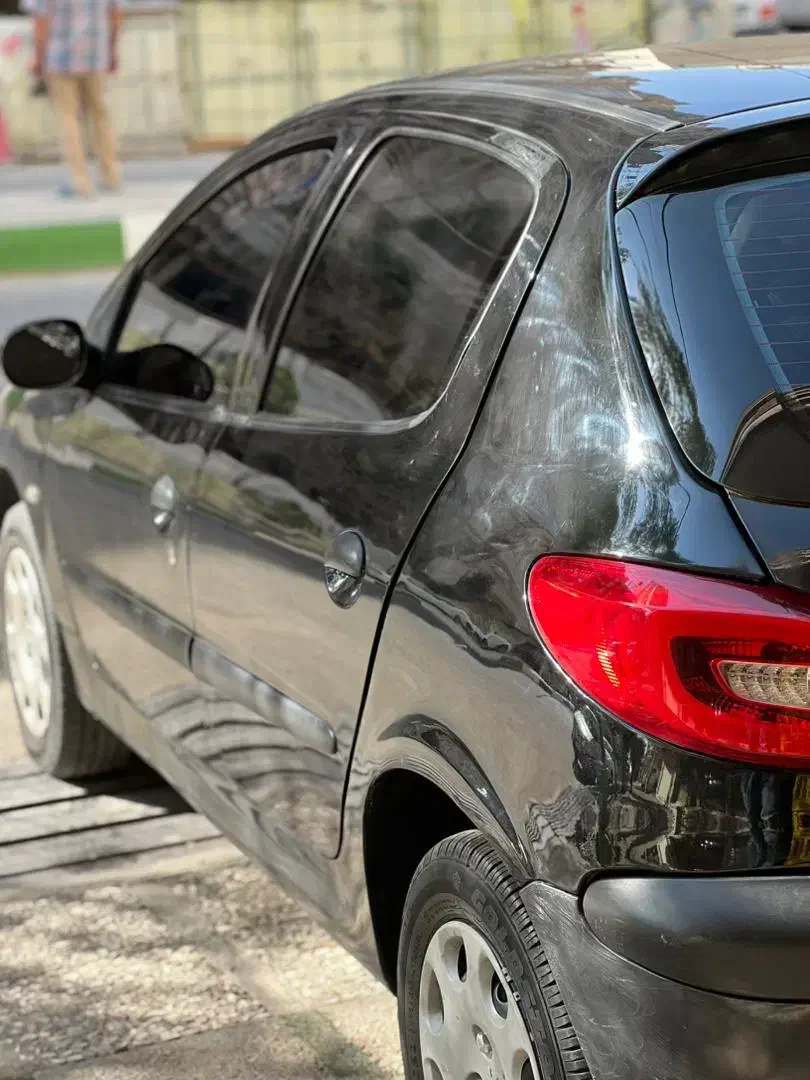 پژو ۲۰۶ مدل ۱۴۰۰ مشکی|خودرو سواری و وانت|قم, سعادتی|دیوار