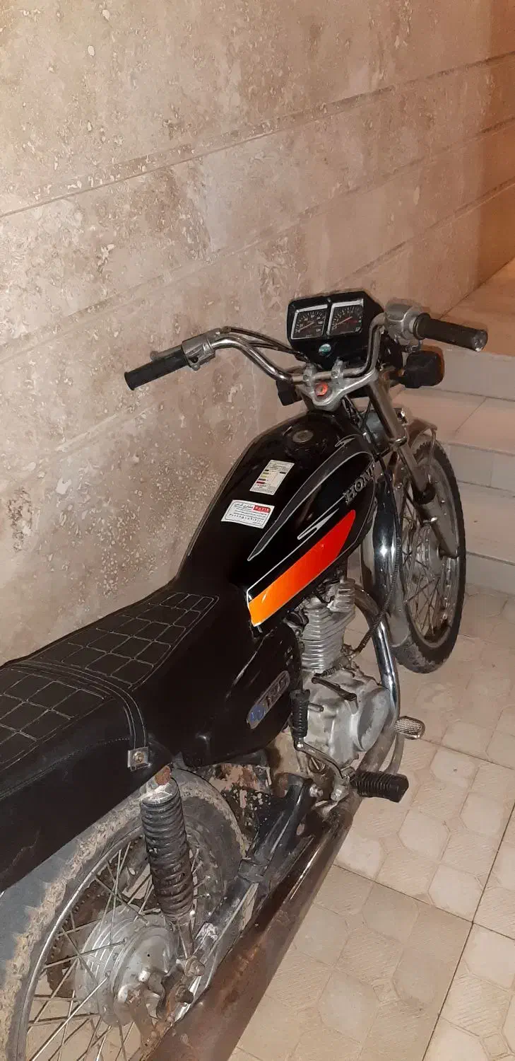 موتور 84|موتورسیکلت|سرایان, |دیوار