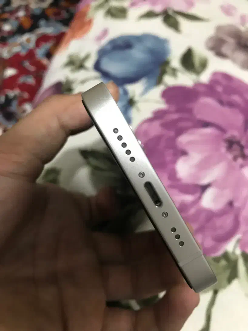 ایفون۱۴نرمالCHباتری۹۹سفید۱۲۸گیگ|موبایل|ساری, |دیوار