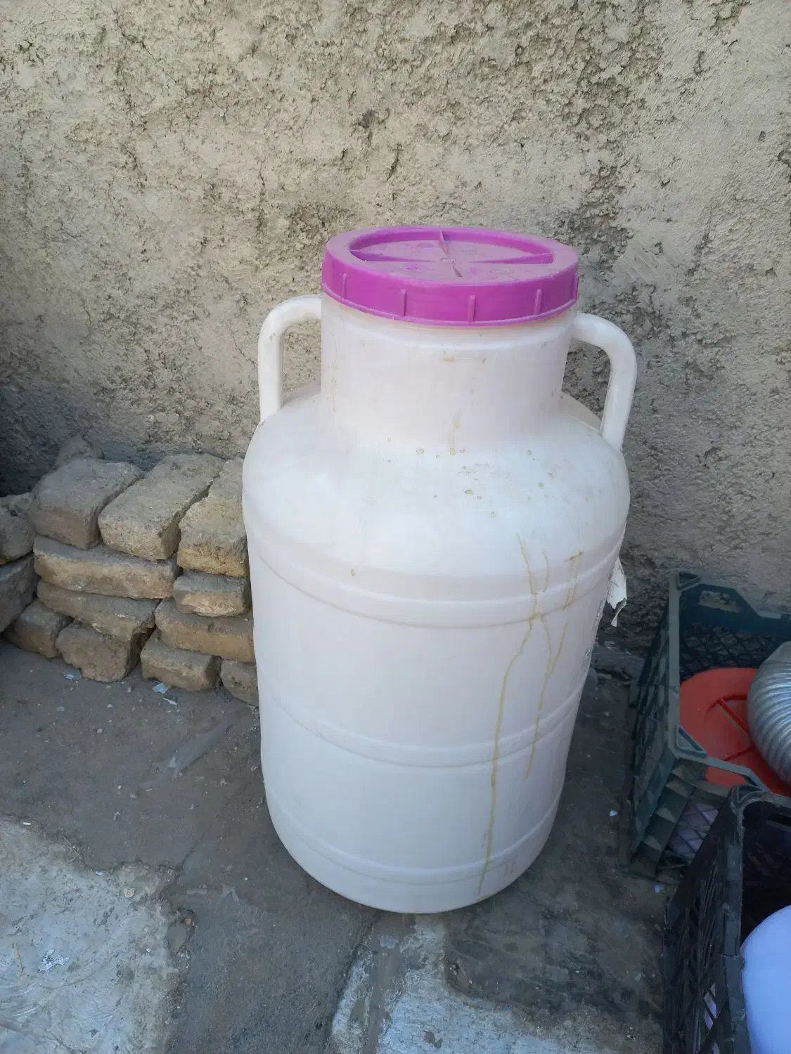 دبه بزرگ|ظروف نگهدارنده، پلاستیکی، یکبارمصرف|تهران, خاک سفید|دیوار