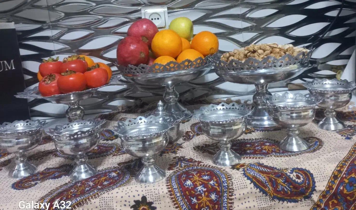 سرویس پذیرایی ۱۱ تیکه جدید و زیبا نو داخل کارتن|ظروف سرو و پذیرایی|شیراز, سعدیه جنوبی|دیوار