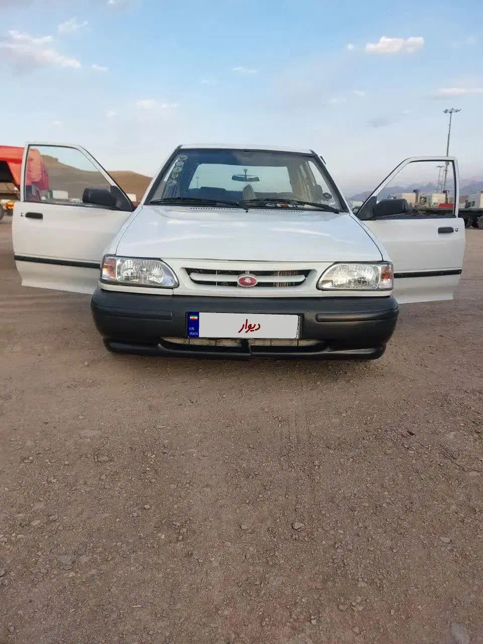 پراید مدل ۸۳|خودرو سواری و وانت|محلات, |دیوار