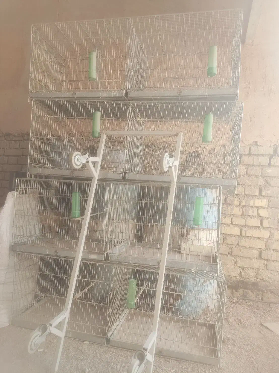 قفس ۸خان جوجه پرون|لوازم جانبی حیوانات|اقلید, |دیوار