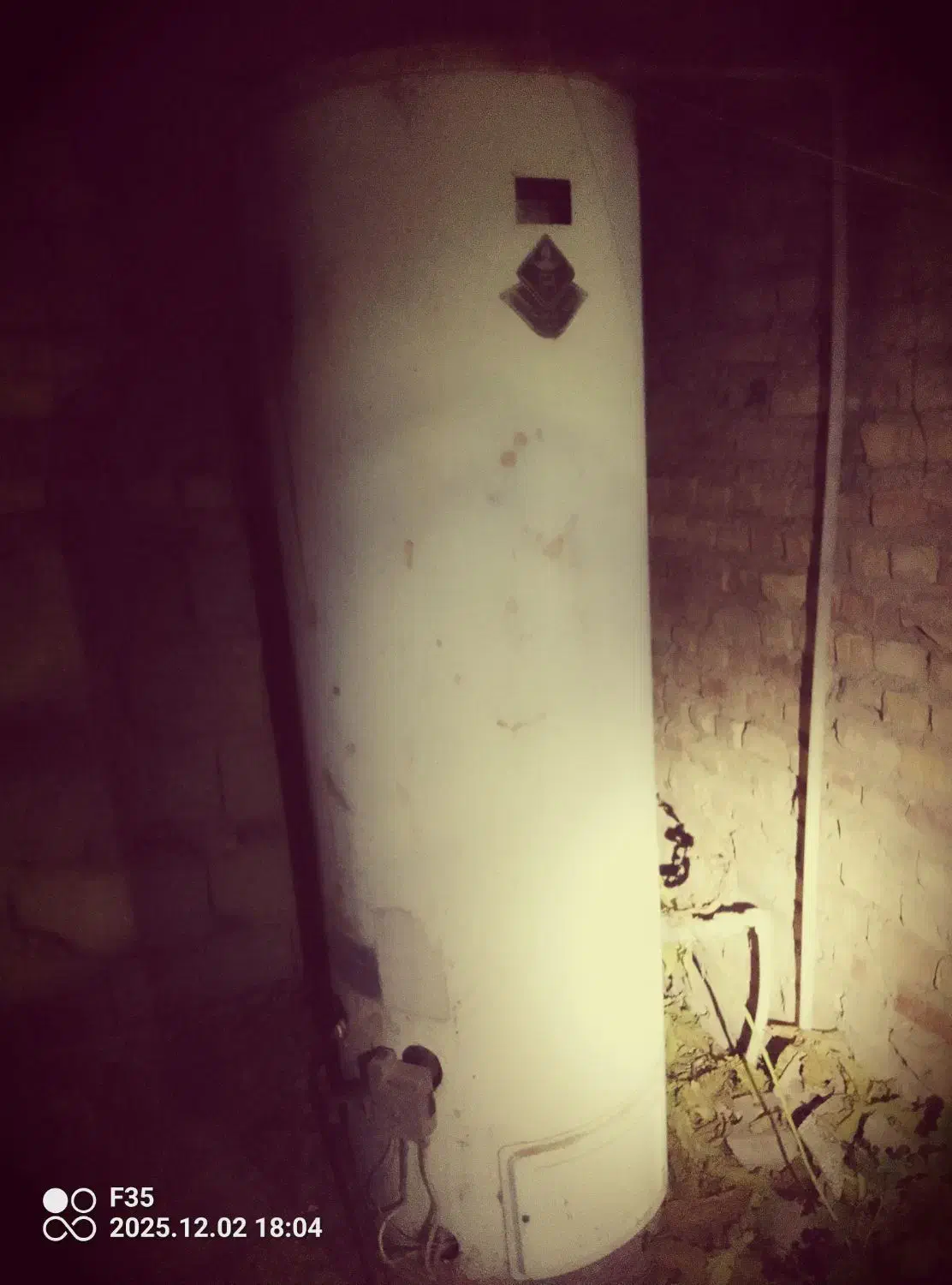 آبگرمکن ۲۲۰ لیتری 9ملیونی|آبگرمکن، پکیج، شوفاژ|ینقاق, |دیوار