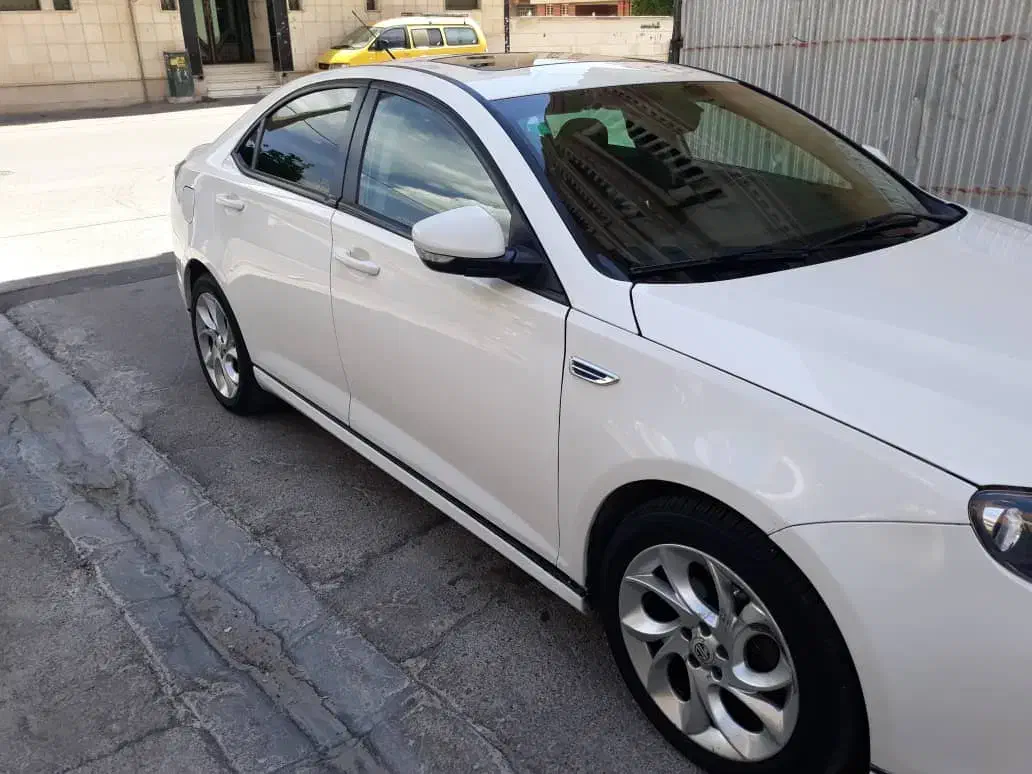 ام جی 6 مدل 2013 بسیار تمیز|خودرو سواری و وانت|شیراز, معالی‌آباد|دیوار