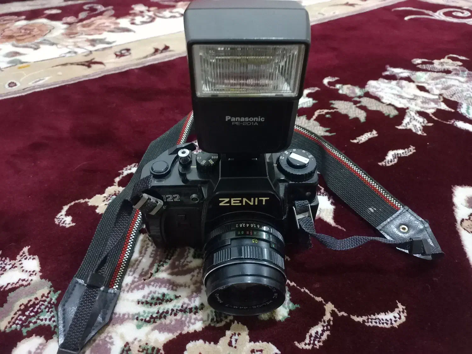 دوربین عکاسی آنالوگ زنیت ۱۲۲ بسیار تمیز وسالم|دوربین عکاسی و فیلمبرداری|قم, نیروگاه|دیوار