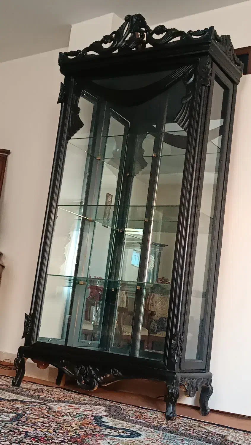 بوفه|بوفه، ویترین، کنسول|مهاجران, |دیوار