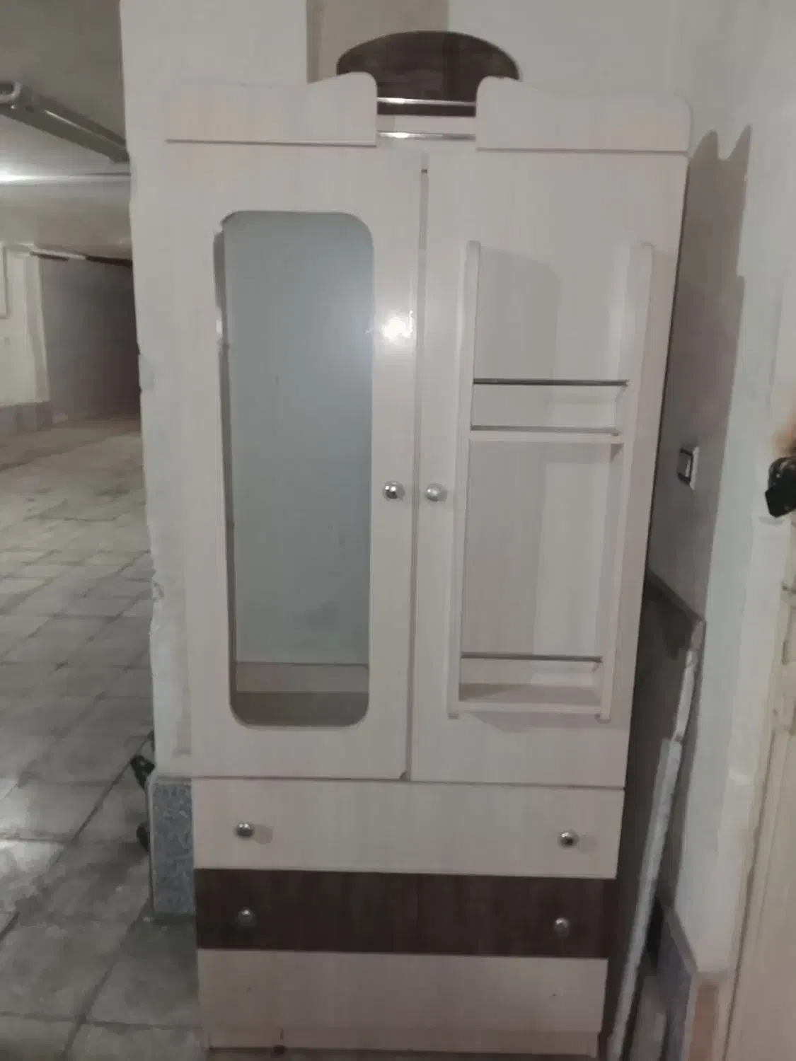 کمد سالم|جاکفشی، کمد، دراور|سمنان, |دیوار