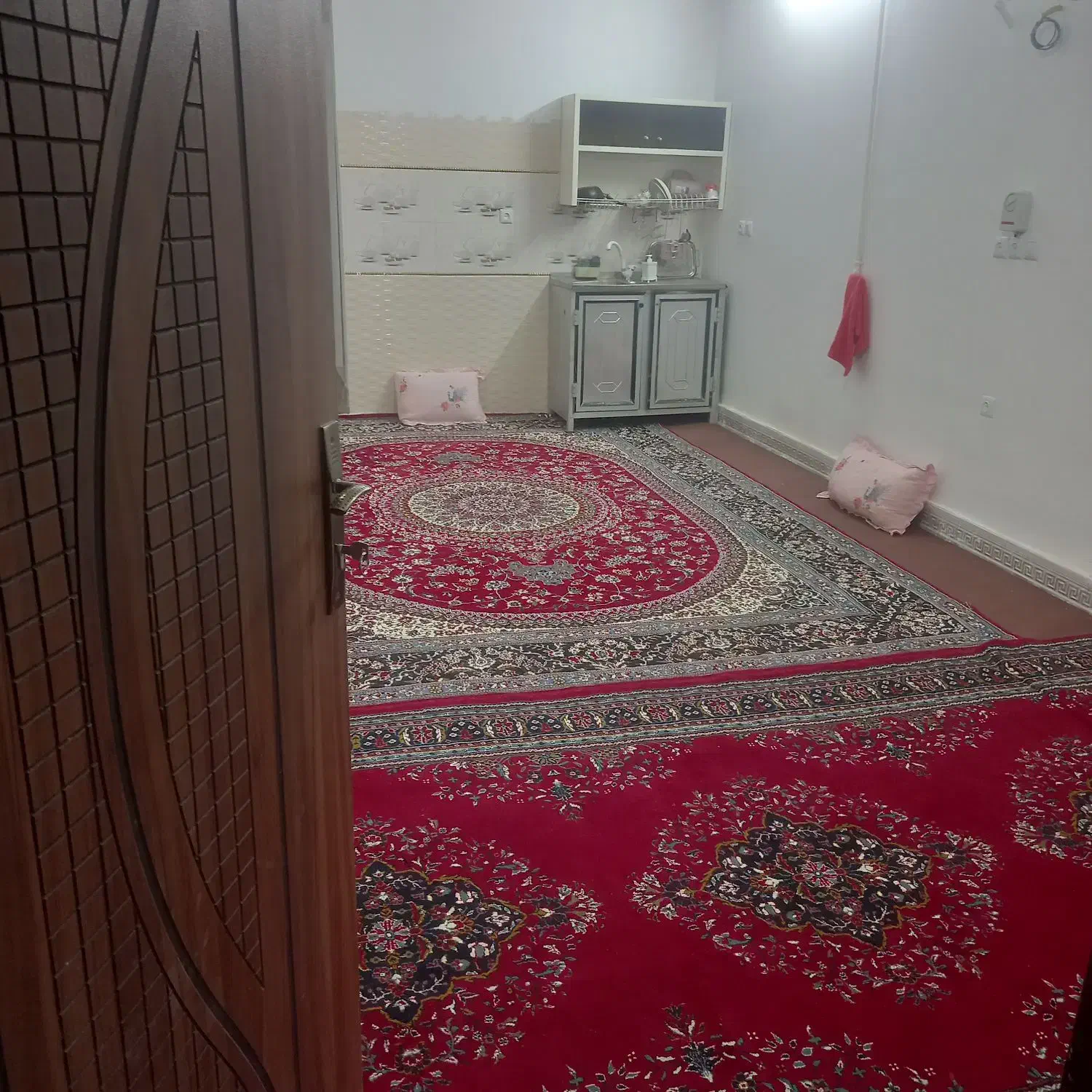 سوئیت، مسافرخانه با پارکینگ|اجارهٔ کوتاه‌مدت آپارتمان و سوئیت|قم, جمکران|دیوار