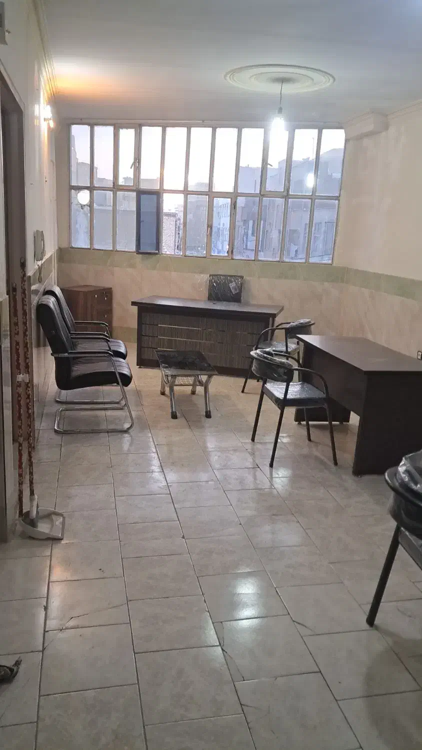 به ۲نفر نیروی کار خانوم برای دفتر اداری|استخدام اداری و مدیریت|چهارباغ, |دیوار