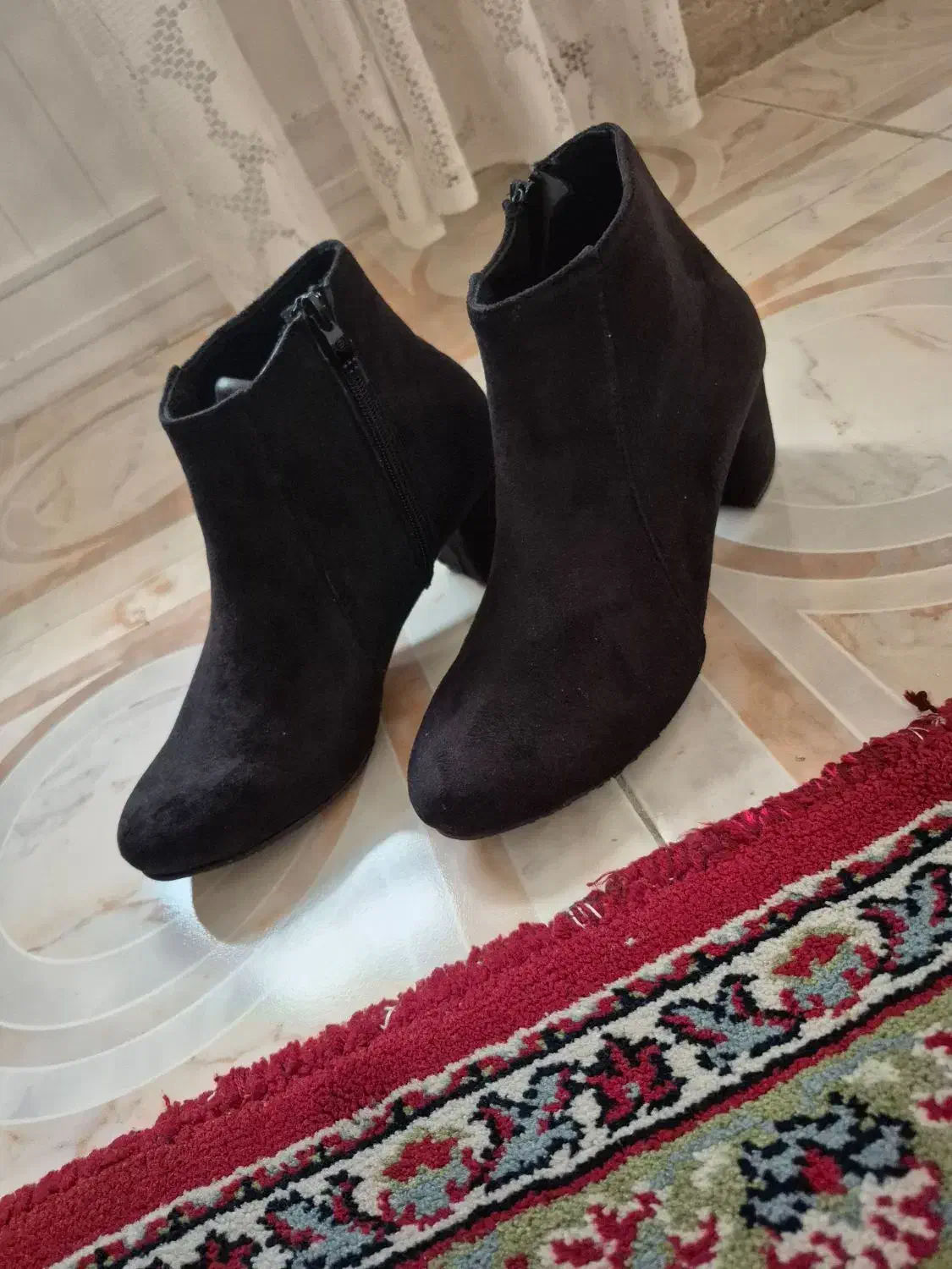 بوت|کیف، کفش، کمربند|قائم‌شهر, |دیوار