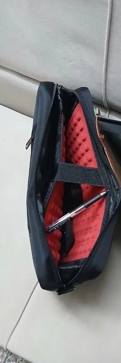 کیف اداری ودانشجویی|کیف، کفش، کمربند|بروجرد, |دیوار