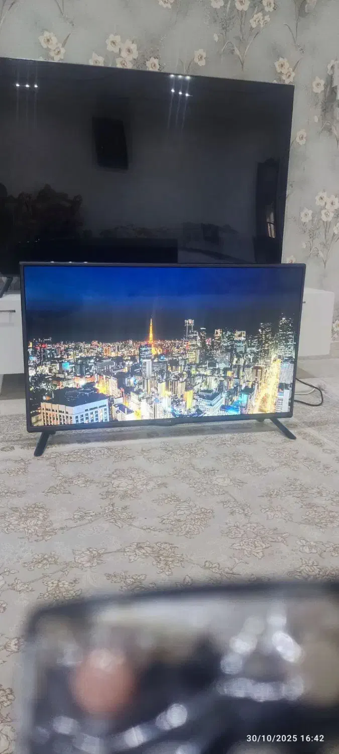 تلویزیون ال جی 42 اینچ دهگلان|تلویزیون و پروژکتور|سنندج, |دیوار