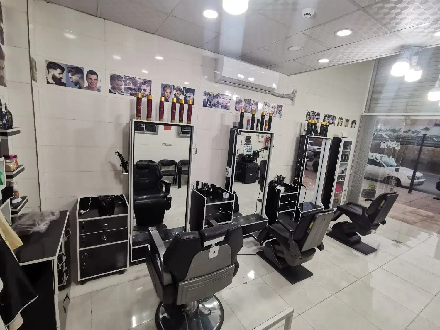 نیازمند شاگرد و همکار آرایشگر|استخدام درمانی، زیبایی، بهداشتی|شیراز, شهرک فرهنگیان|دیوار