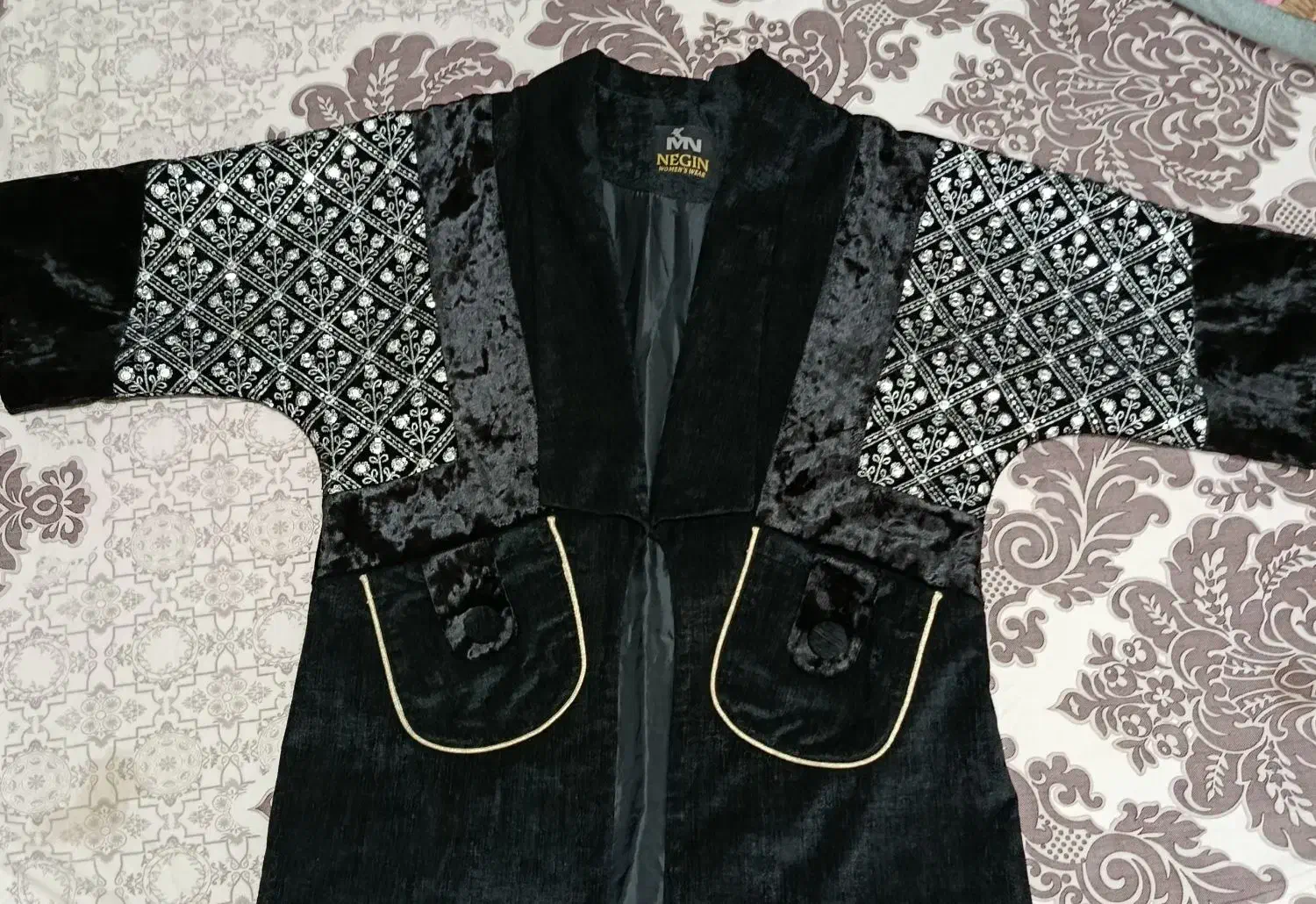 کت مخمل نو|لباس|ری, سیزده آبان|دیوار