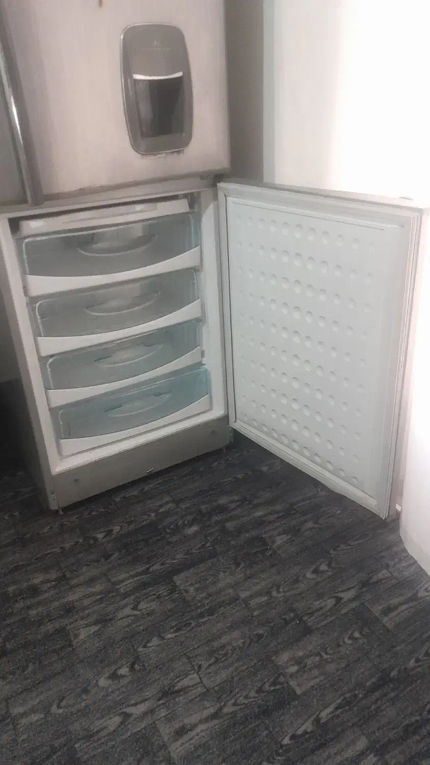 یخچال|یخچال و فریزر|بیرجند, |دیوار