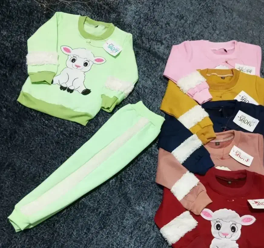 پوشاک عمده فروشی.کلی میفروشم|لباس|قائن, |دیوار