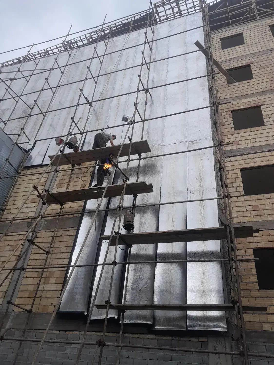 نصب ایزوگام دراردبیل وحومه‌(قهرمانی)|خدمات پیشه و مهارت|اردبیل, |دیوار