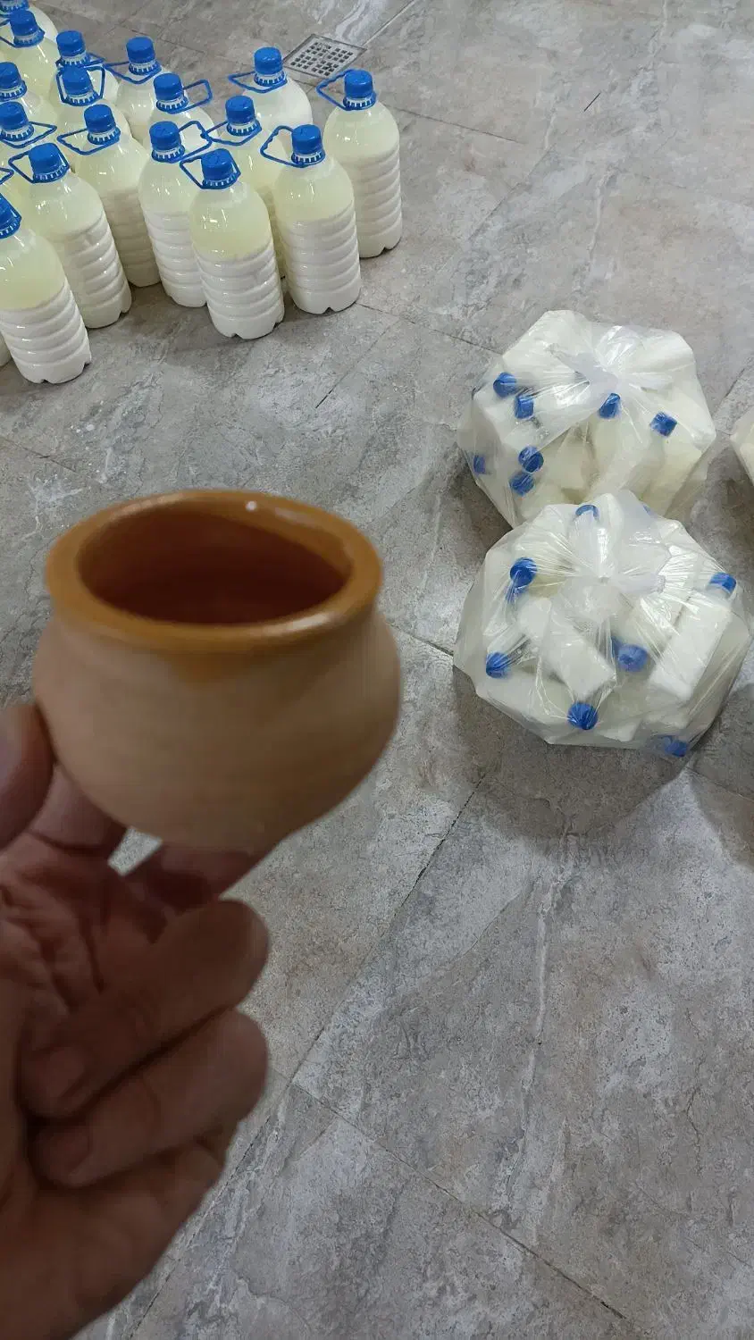 به یک نفر جهت پخش گرم لبنیات نیازمندیم|استخدام بازاریابی و فروش|خسروشاه, |دیوار