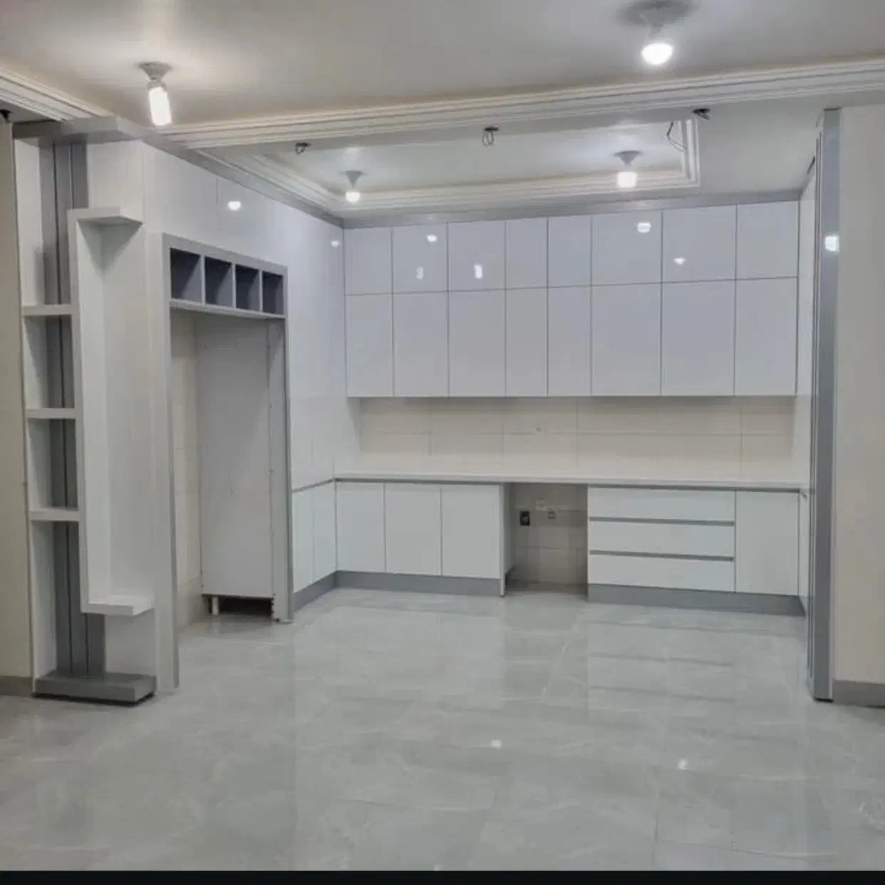 تولید انواع کابینت کمد دیواری و میز‌کنسول پیش خوان|جاکفشی، کمد، دراور|ملایر, |دیوار