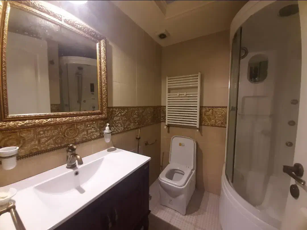 ۱۳۰ متر/ تکواحدی /نور و نقشه بی نظیر