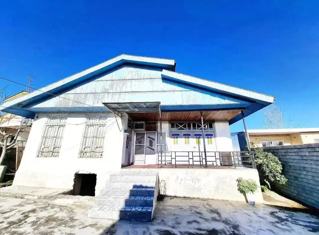 ویلا باغ ۳۵۰ متری ،نزدیک به شهر، ارزنده و به قیمت|فروش خانه و ویلا|فریدونکنار, |دیوار