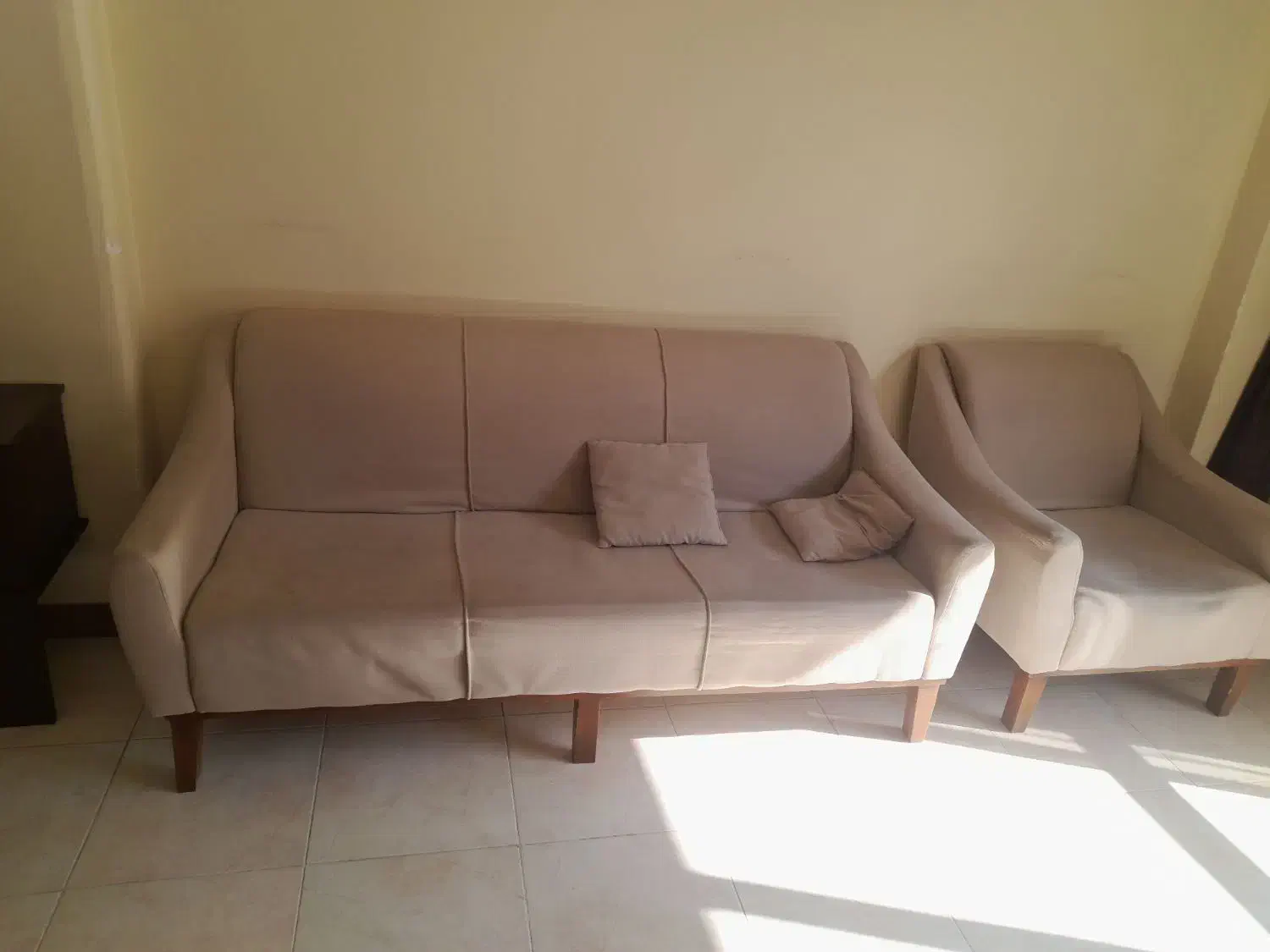 مبل|مبلمان خانگی و میز عسلی|اصفهان, کوی میلاد|دیوار