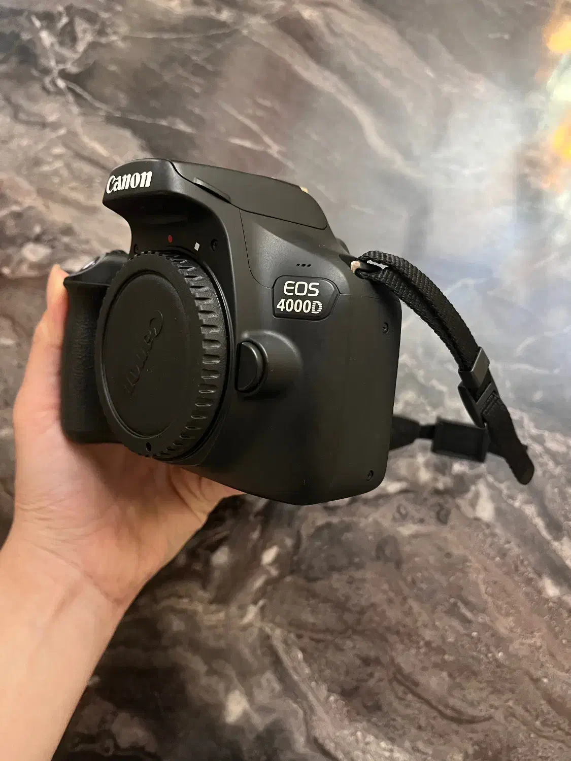 دوربین Canon 4000D در حد نو|دوربین عکاسی و فیلم‌برداری|مشکین‌دشت, |دیوار