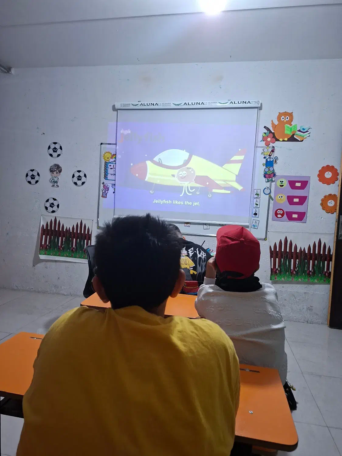 جذب مدرس زبان انگلیسی|استخدام آموزشی|صدرا-فارس, فاز ۱|دیوار