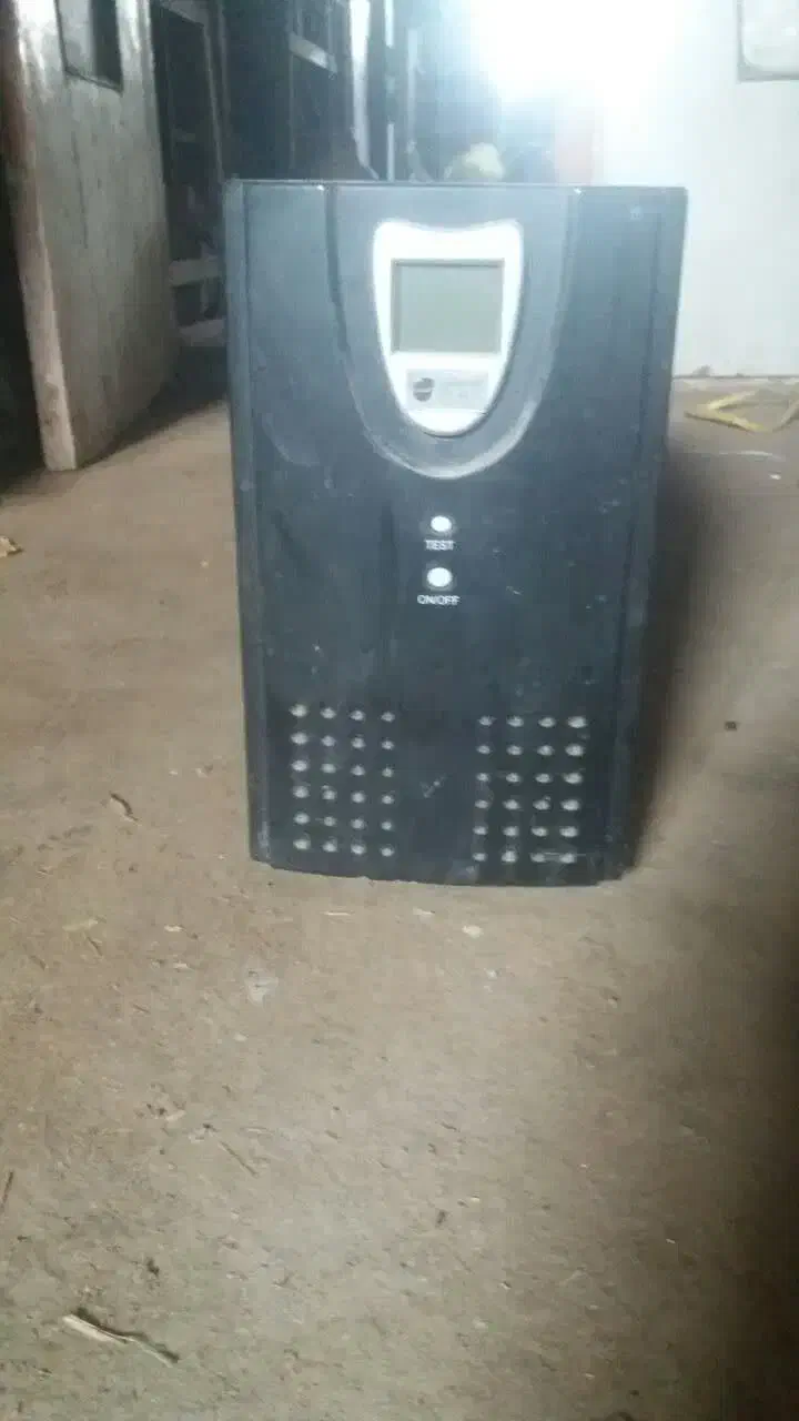 ۲ عدد یو پی اس|قطعات و لوازم جانبی رایانه|محمدیه-قزوین, |دیوار