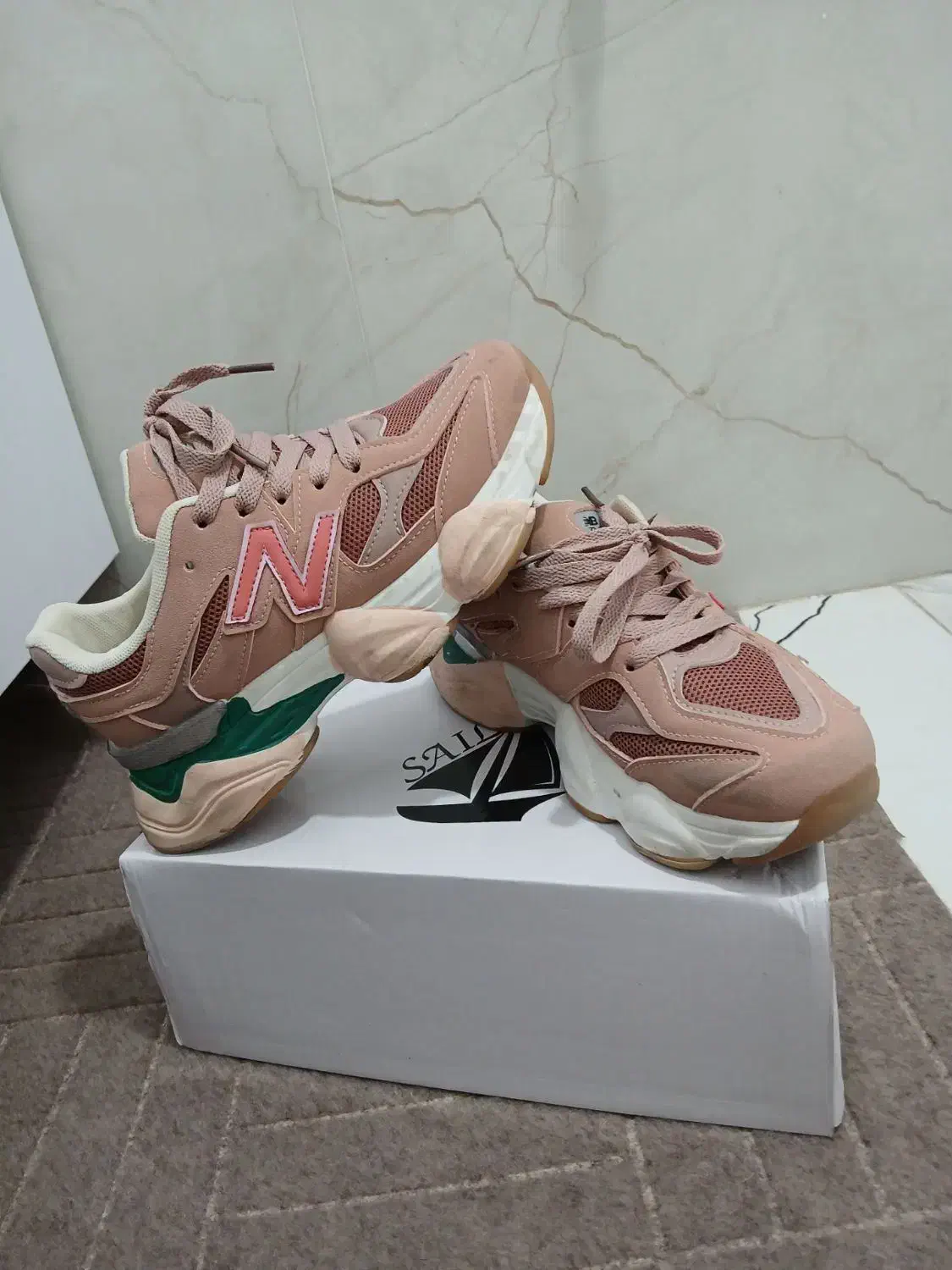 دوتا کتونی دخترانه اصل خیلی خوش پا سایز ۳۷|کیف، کفش، کمربند|اردبیل, |دیوار