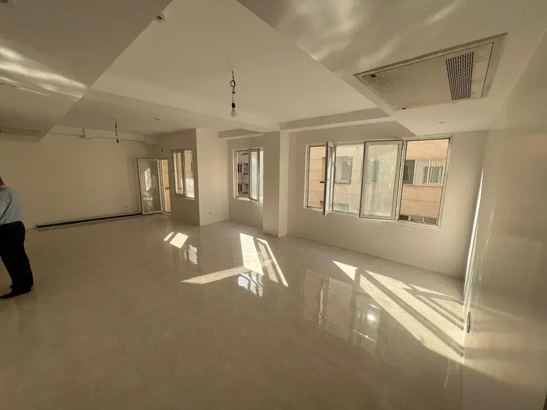 ۱۲۰ متر دو خواب سالن پرده خور ۲ بالکن