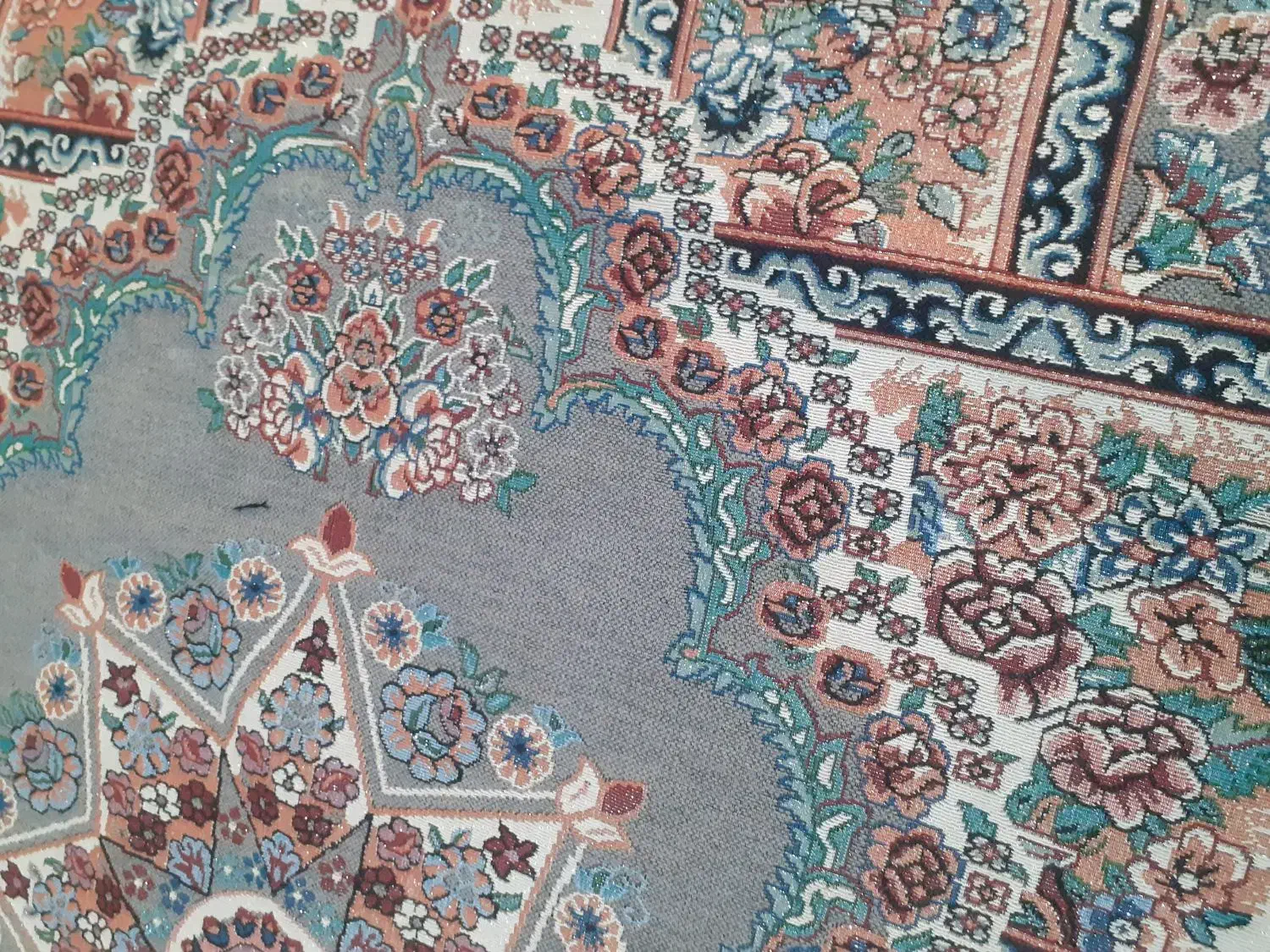 روفروشی یکی|روفرشی|ساوه, |دیوار