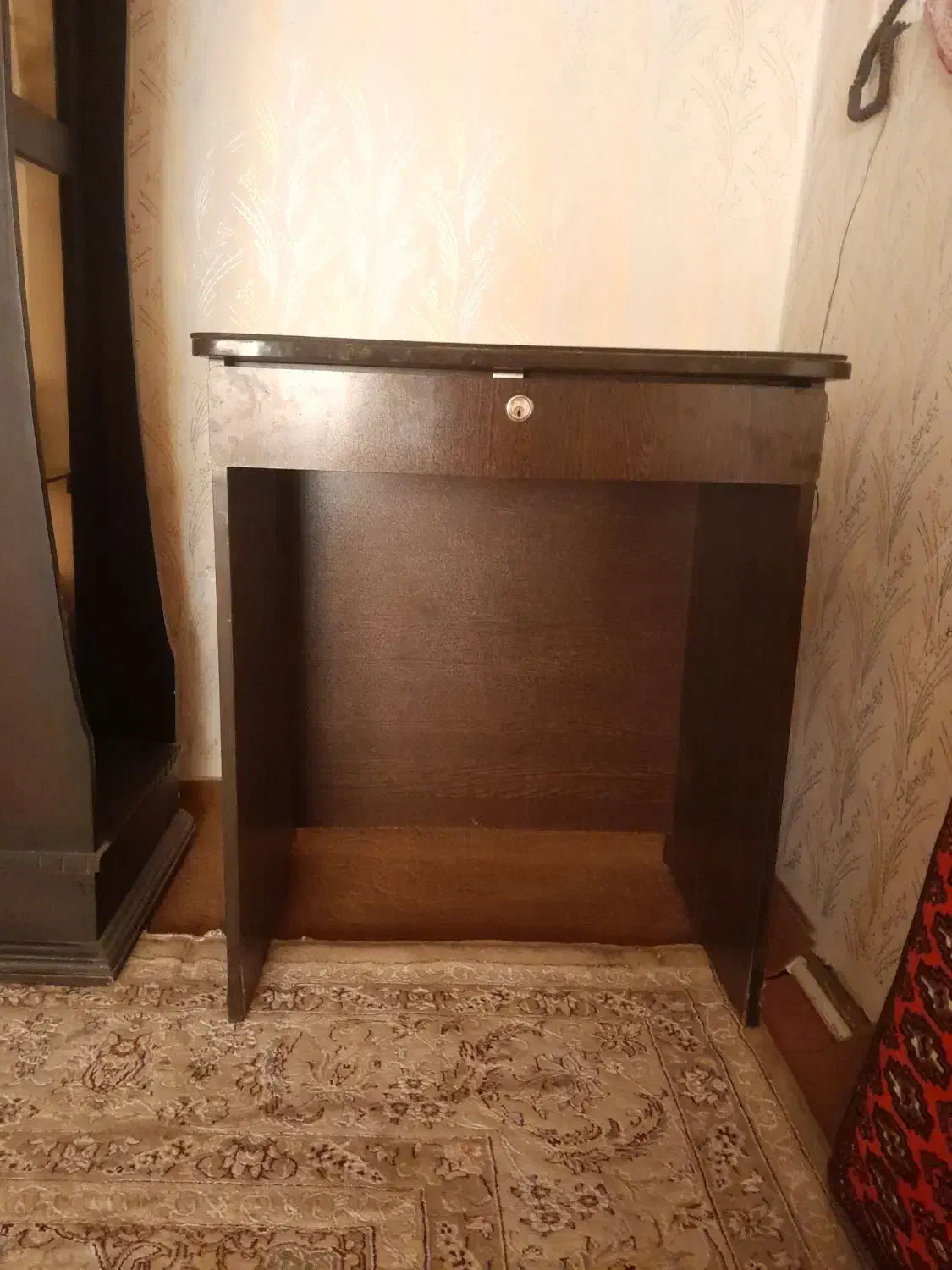 میز سالم|مبلمان خانگی و میز عسلی|سبزوار, نواب صفوی|دیوار