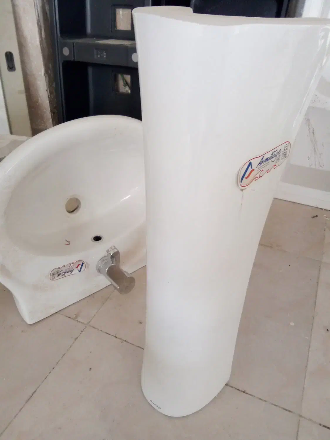 روشویی|لوازم سرویس بهداشتی|ارومیه, |دیوار