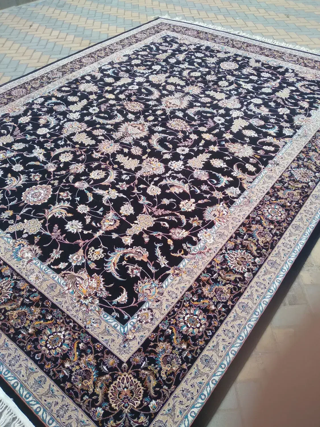 فرش طرح گل افشان 12متره|فرش|اردبیل, |دیوار