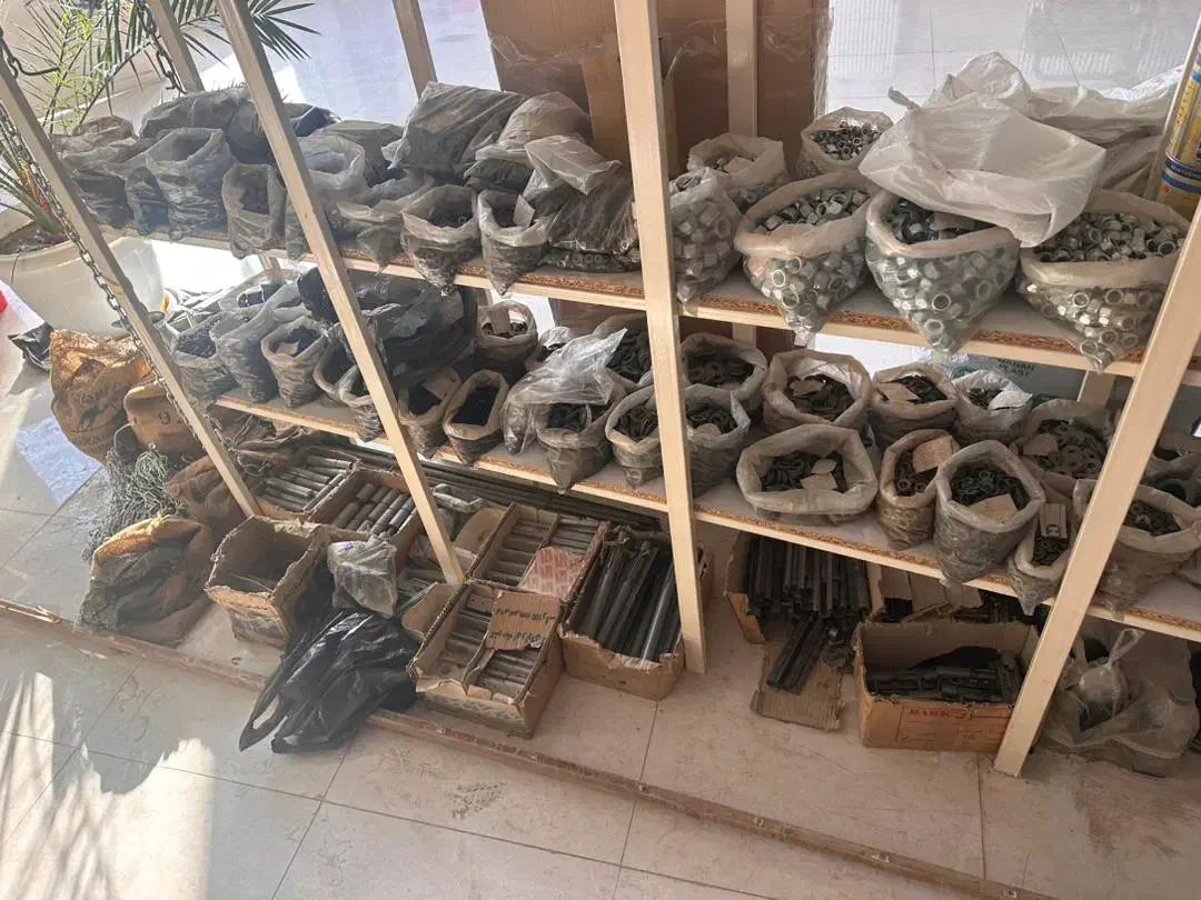 یک مغازه ابزار فروشی با کل وسایل ها به فروش میرسد|فروشگاه و مغازه|مهاباد (آذربایجان غربی), |دیوار