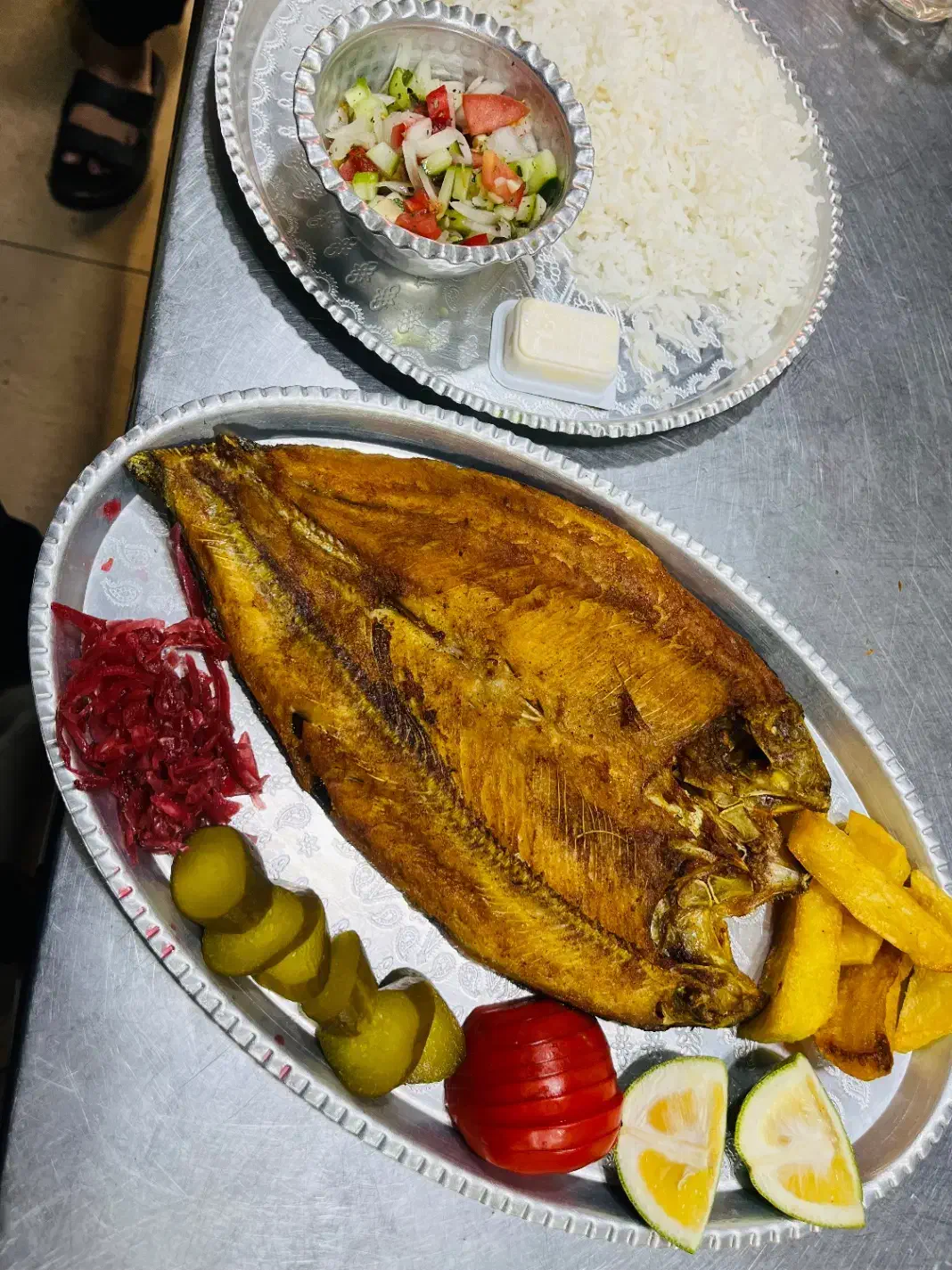 همکاری در آشپزخانه و ظرفشوری|استخدام خدمات فروشگاه و رستوران|سنگر, |دیوار