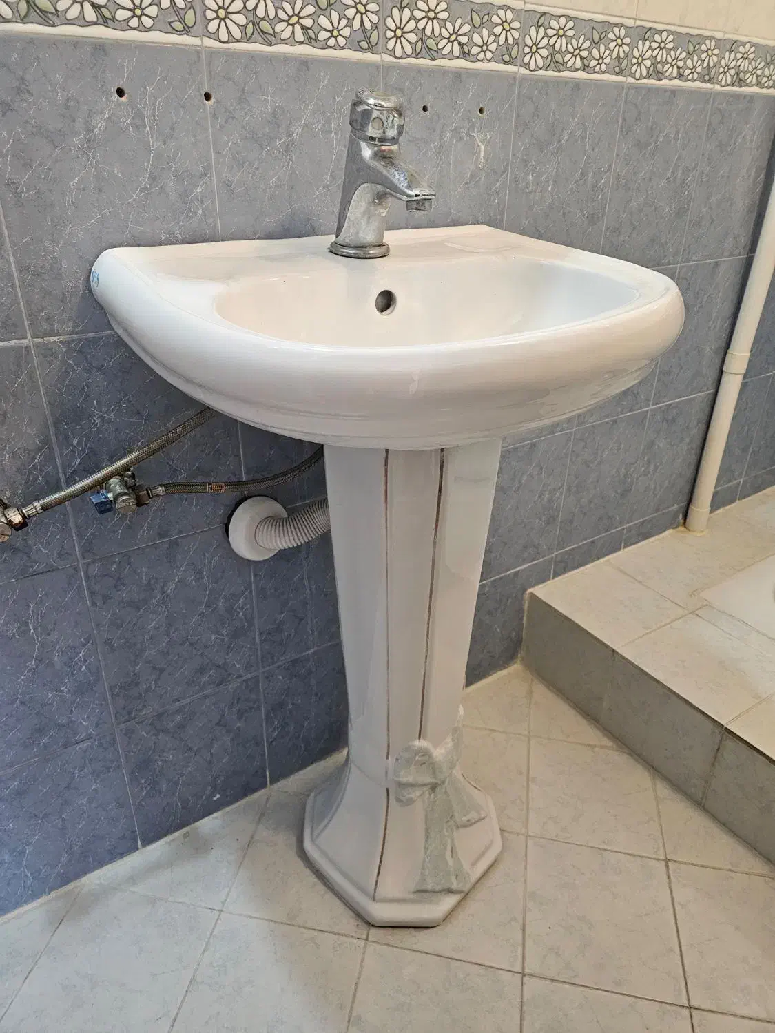 روشویی تمیز|لوازم سرویس بهداشتی|قم, زنبیل آباد|دیوار