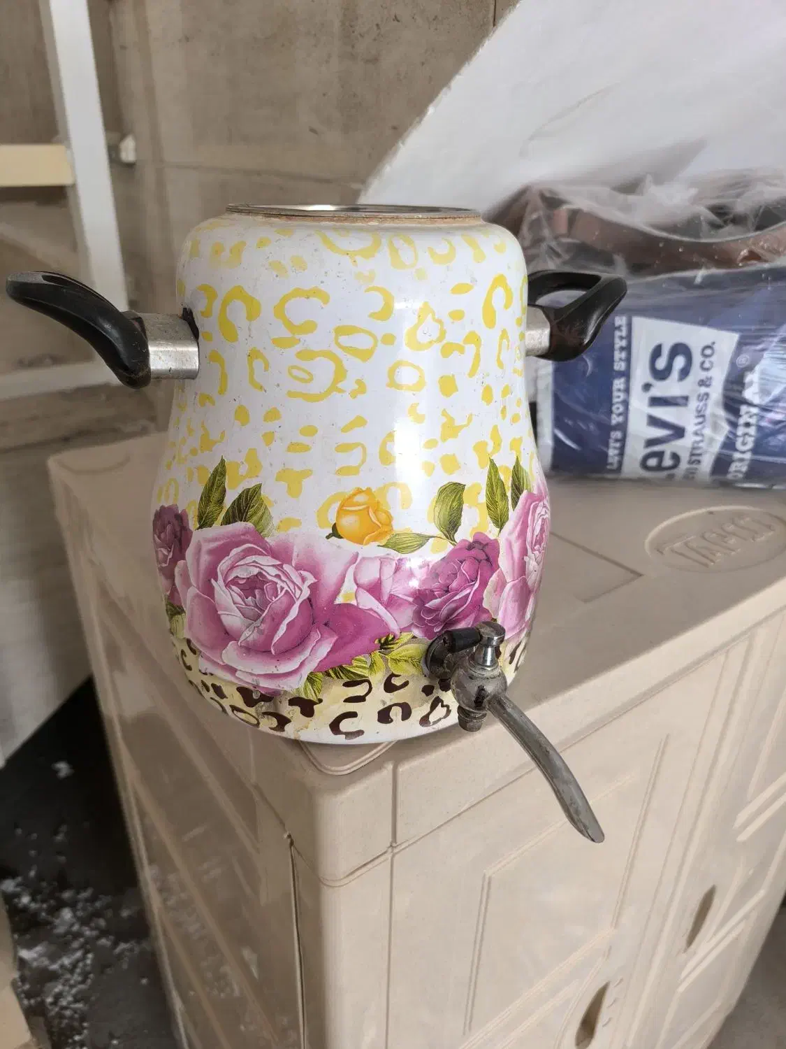 کتری روگاز چینکوقدیمی|قوری، کتری، قهوه‌ساز دستی|مهاباد (آذربایجان غربی), |دیوار