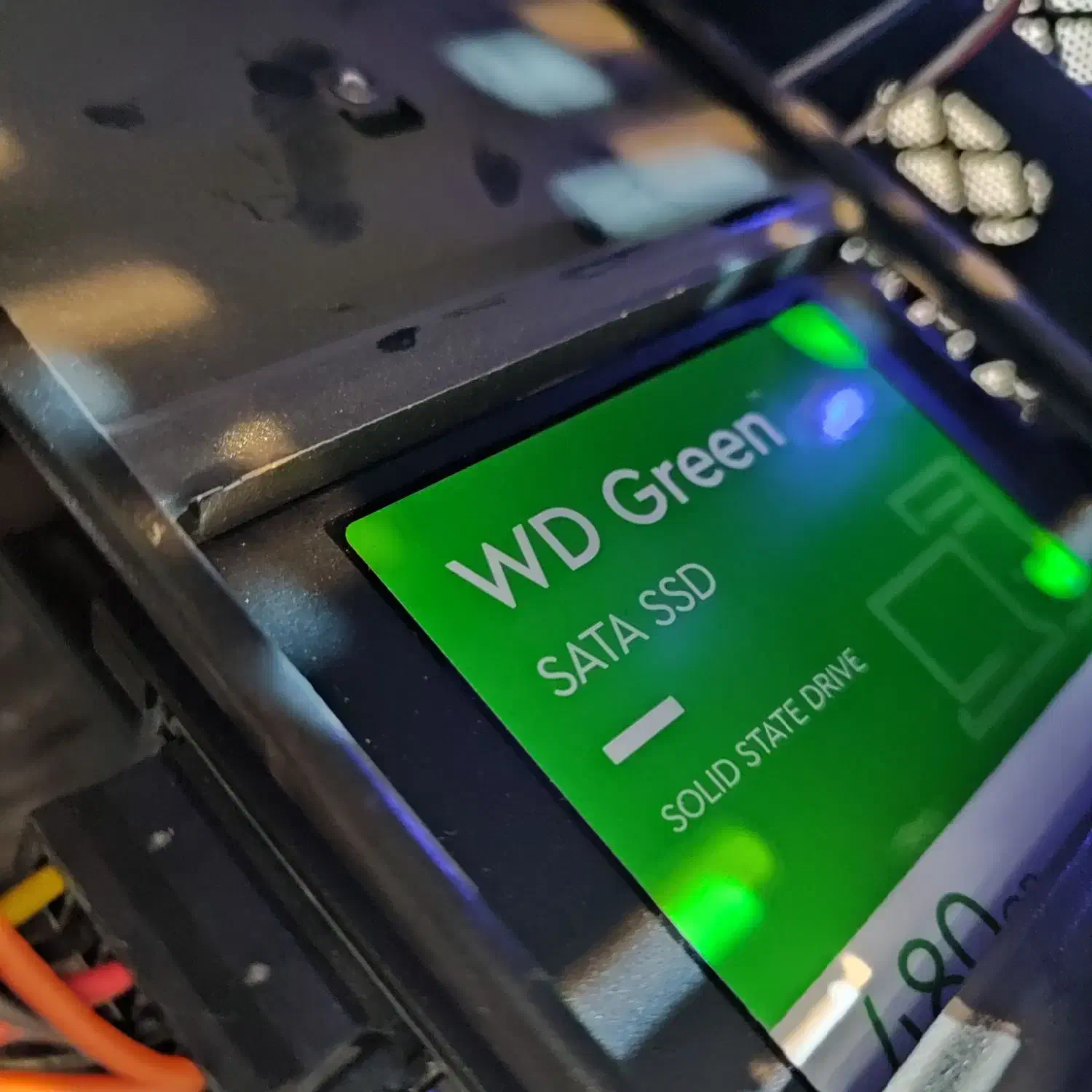 کیس i7|رایانه رومیزی|شیراز, شاهچراغ|دیوار