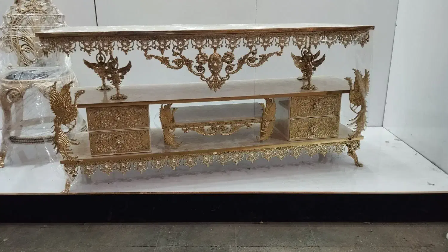 میز برنز میز برنجی تلویزیون ال ای دی برنزی برنج|میز تلویزیون|تهران, جوادیه|دیوار