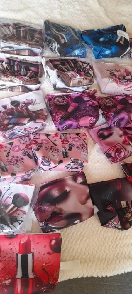 کیف  لوازم ارایشی|کیف، کفش، کمربند|یاسوج, |دیوار