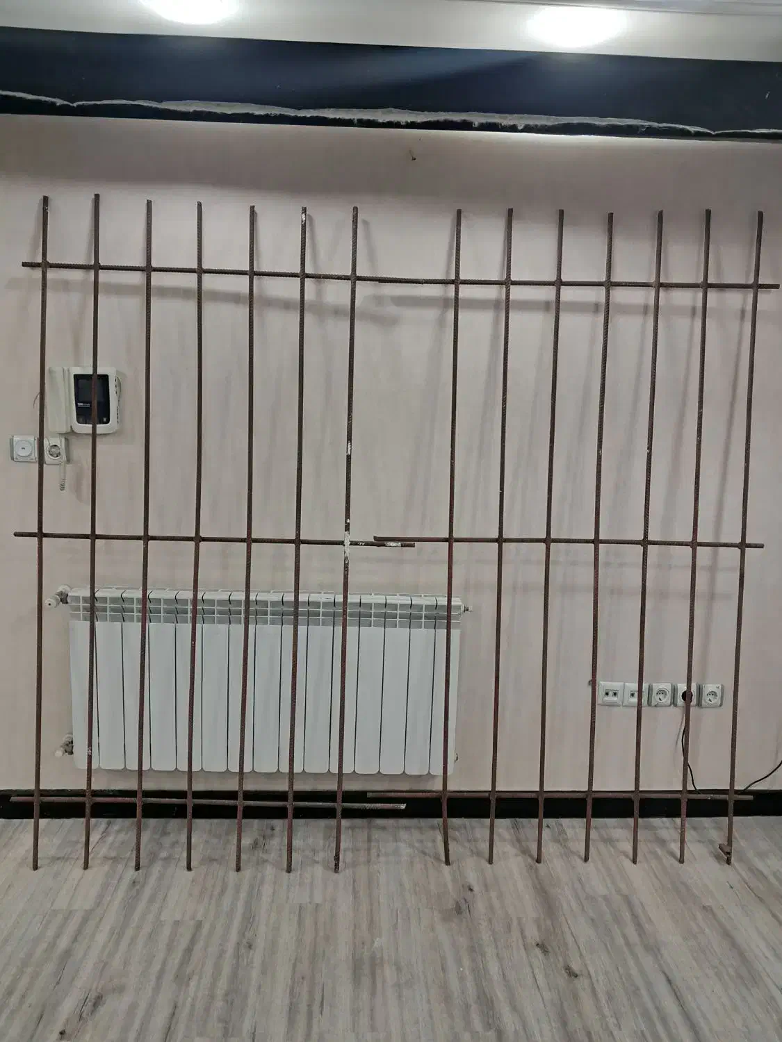 حفاظ ثابت  تراس و پنجره و درب|مصالح و تجهیزات ساختمان|رشت, کاکتوس|دیوار